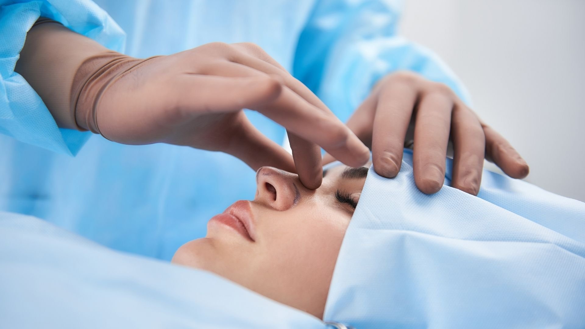 13 پرسش و پاسخ درباره عمل جراحی زیبایی بینی